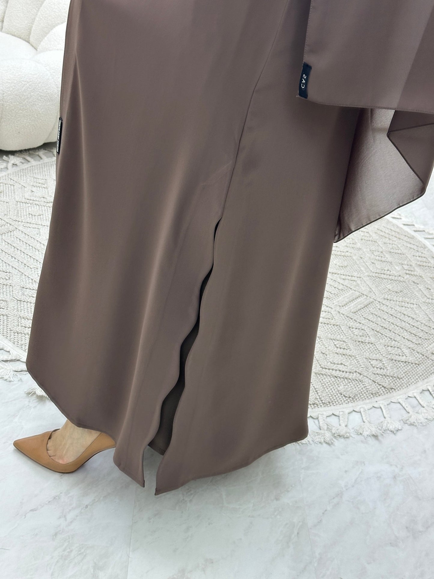 C Wave Brown Abaya