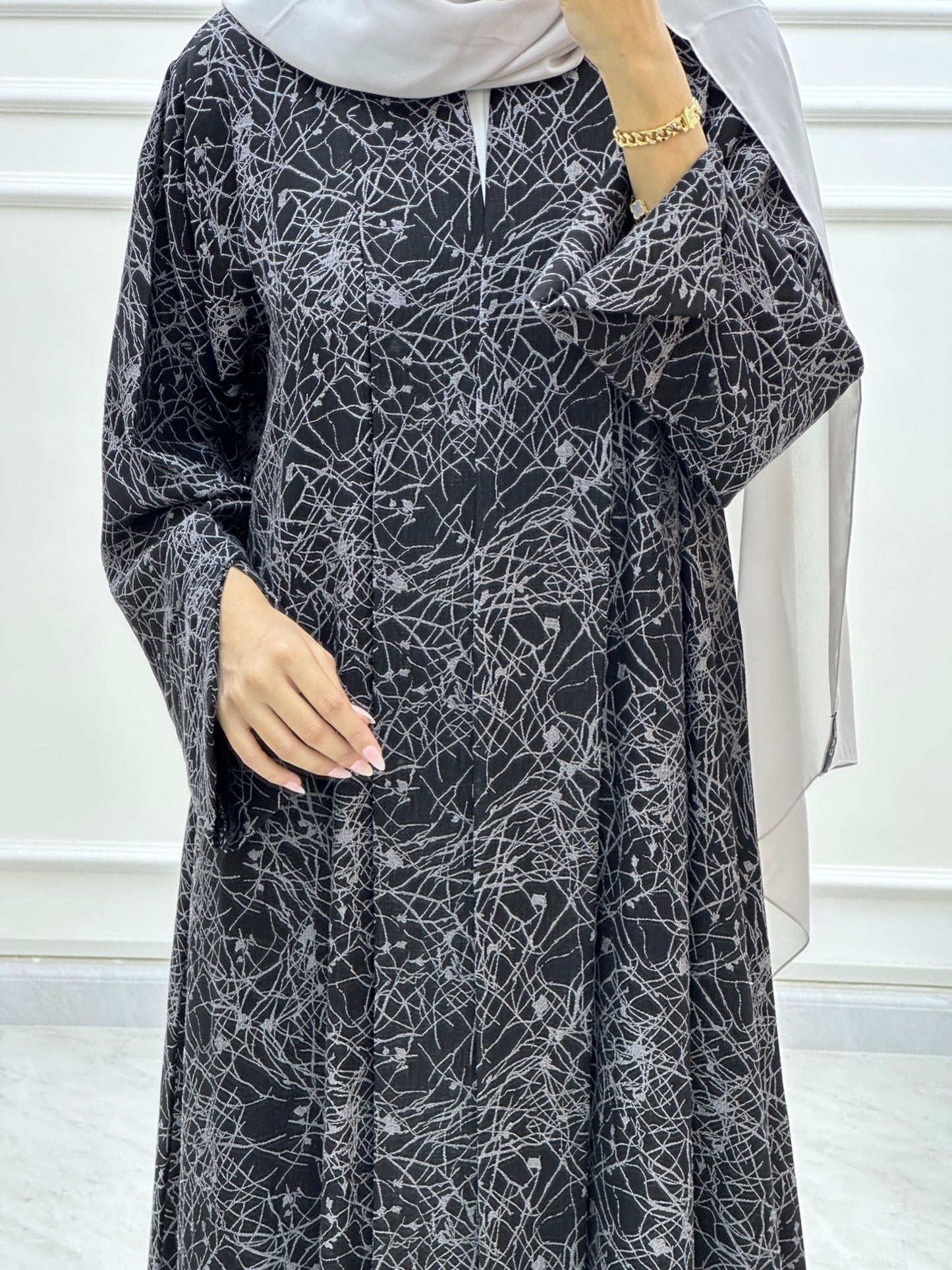 C Web Print Budget Grey Abaya