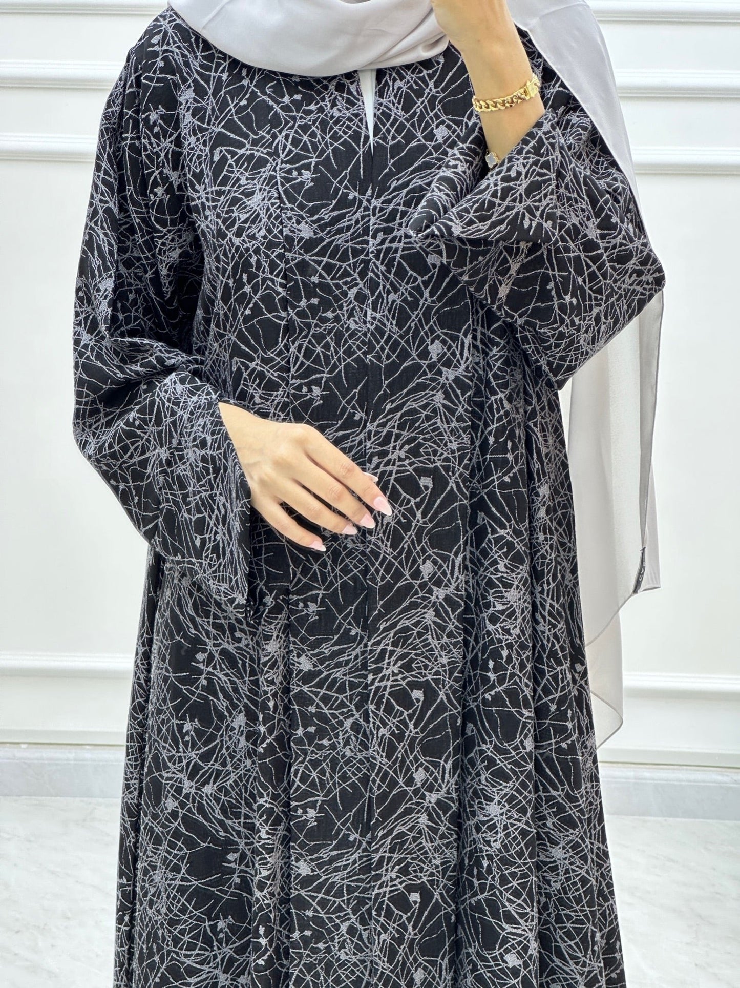 C Web Print Budget Grey Abaya