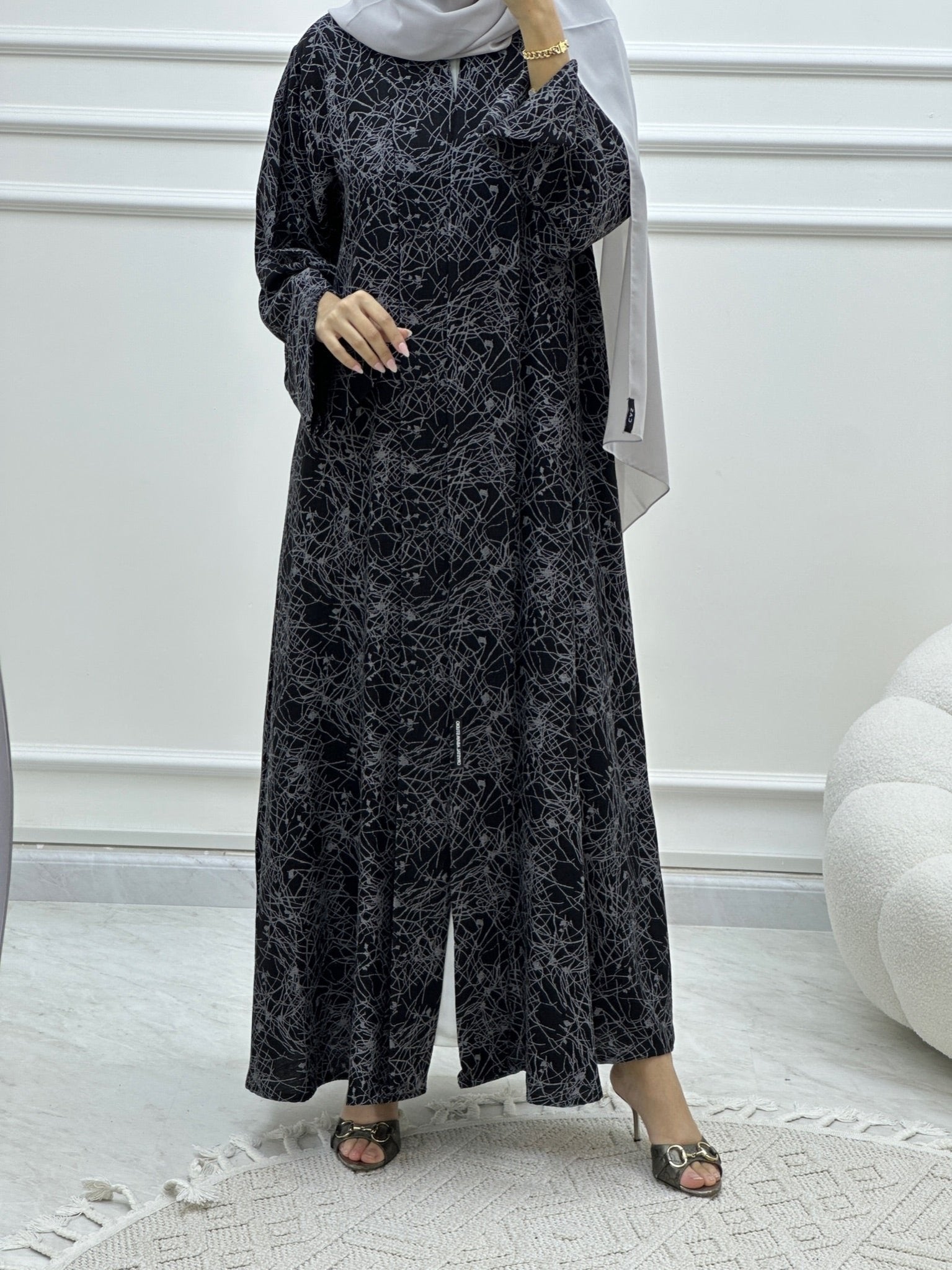 C Web Print Budget Grey Abaya