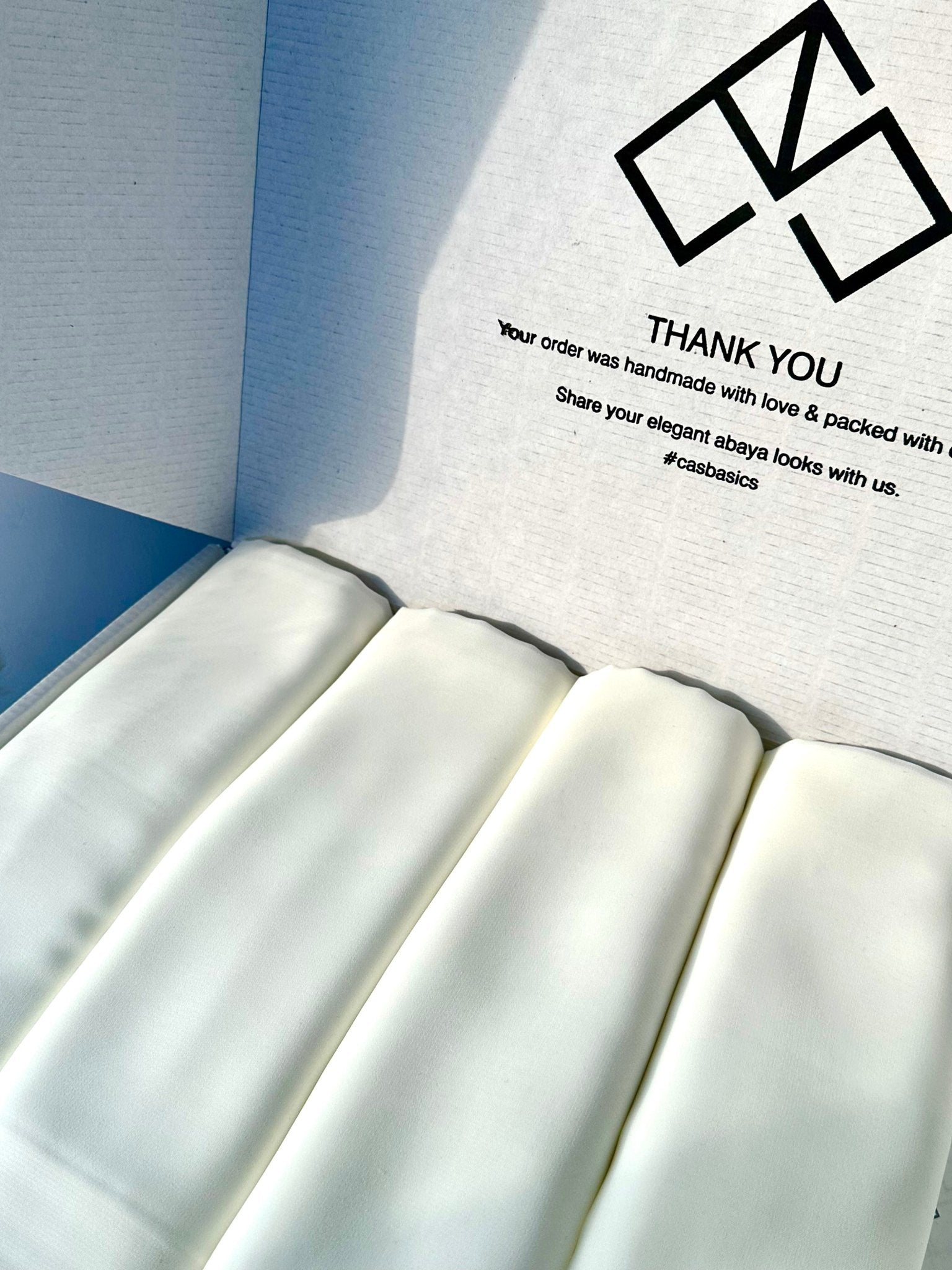 C White Sheila Box