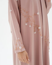 عباءة زهرة C 1708