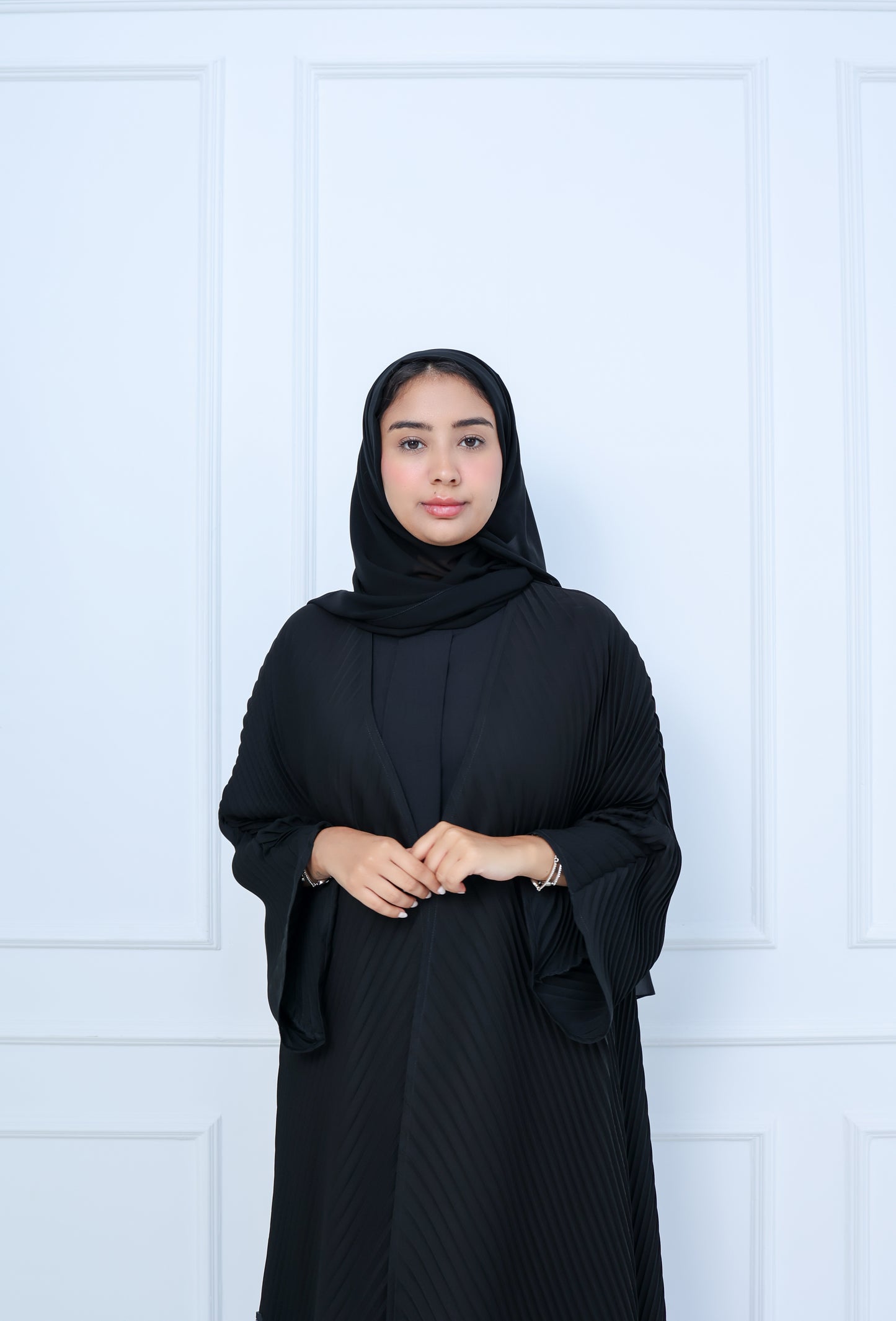 C-2x2-Pleated-Black-Abaya-05