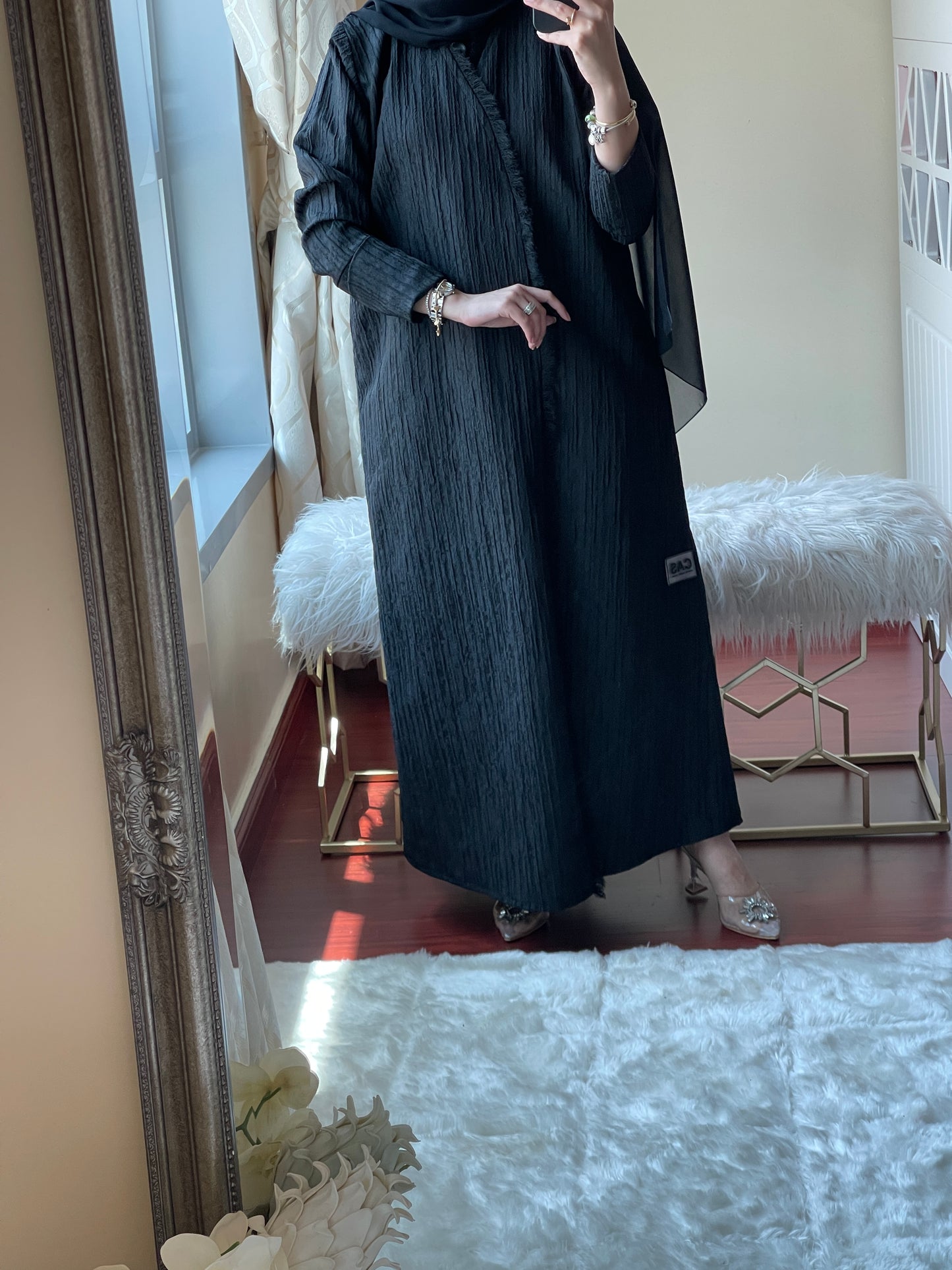 C-DashedStripes-Work-Abaya-Set-02