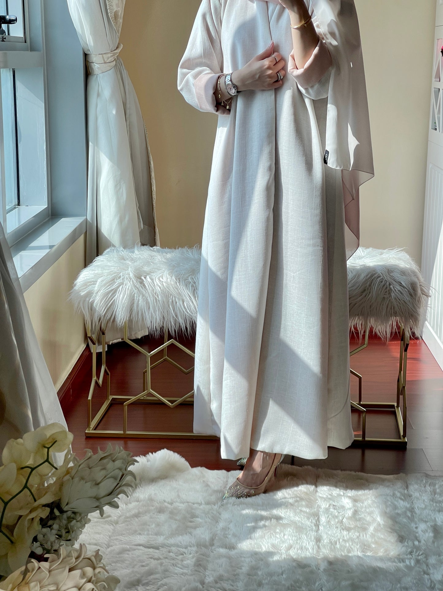 C-Reversible-Pink-White-Linen-Abaya