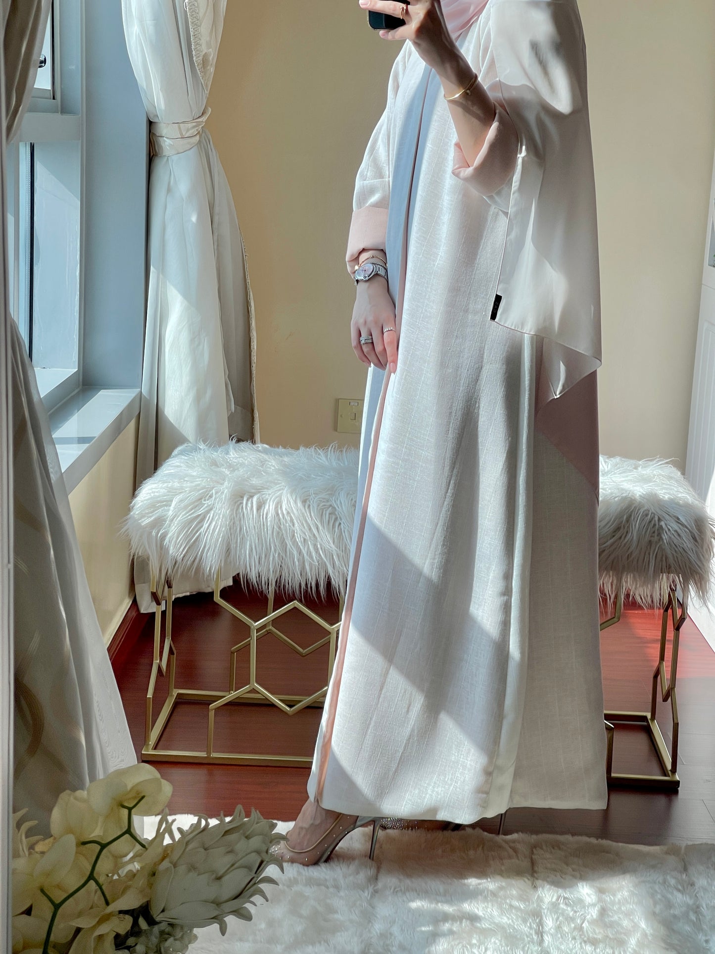 C-Reversible-Pink-White-Linen-Abaya