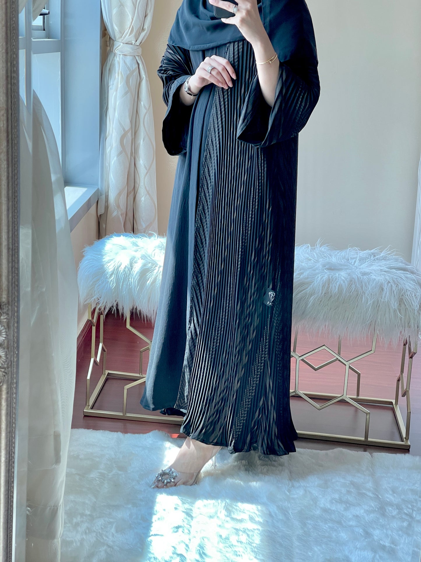 C RTW 22-11  Pleated Abaya